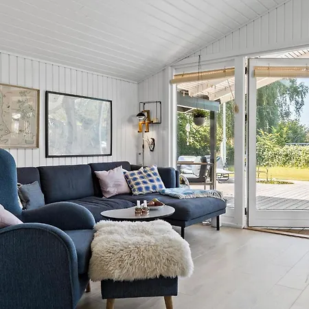 2 Bedroom Cozy In Sydals