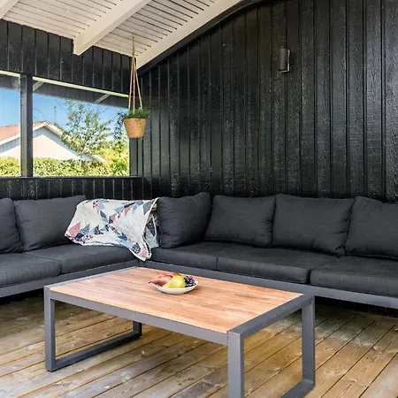2 Bedroom Cozy In Sydals Feriehus Nedre Lysabild